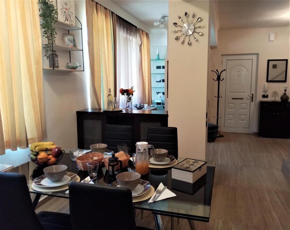 Lemoni Corfu House *